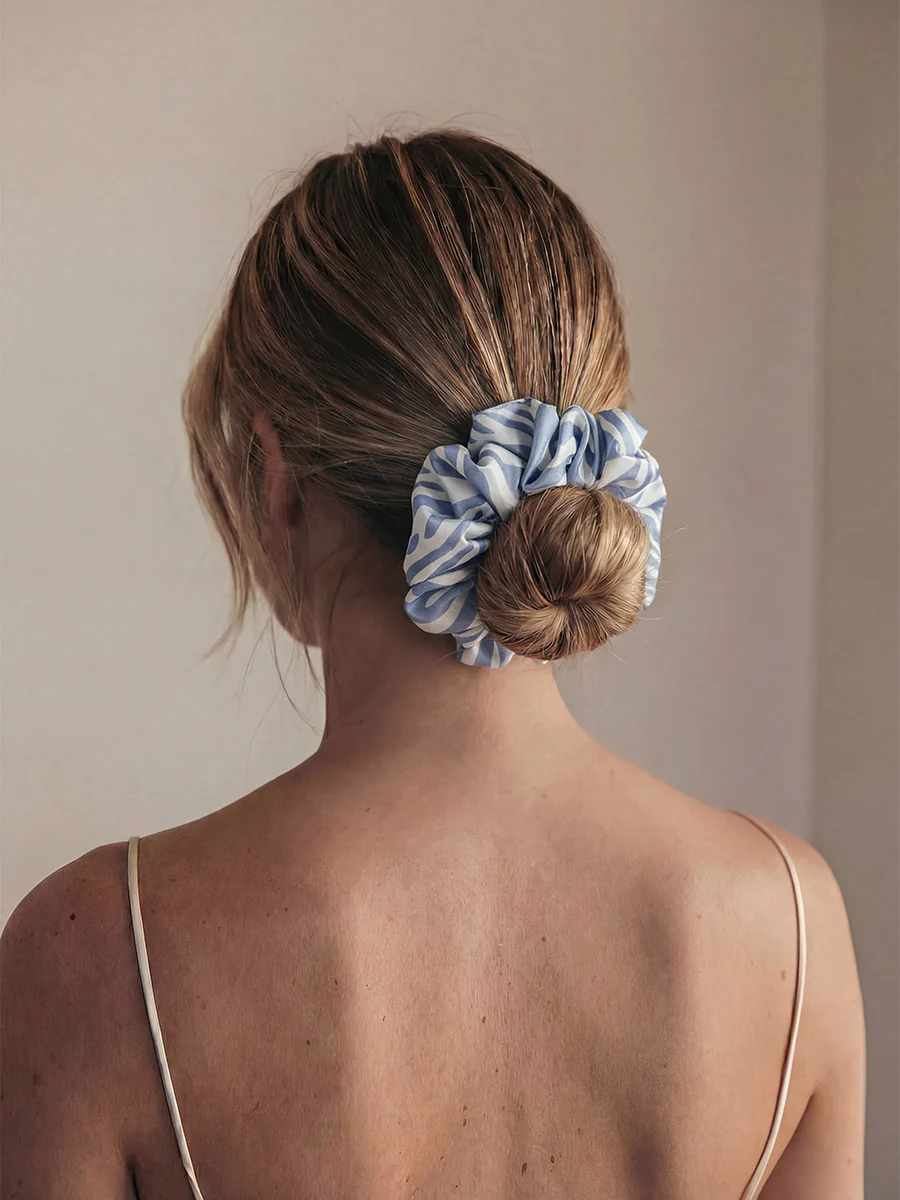 Beachy Vibe Scrunchie Blue - Image 2