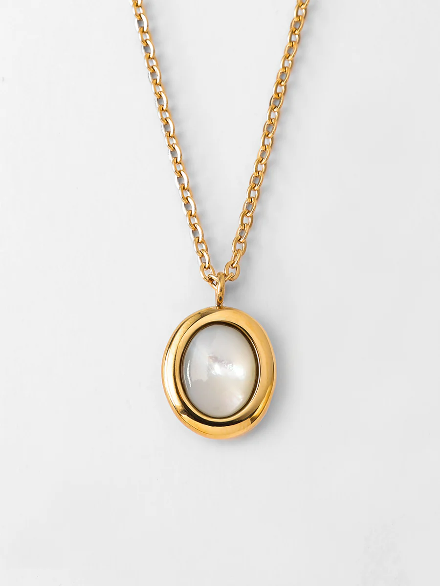 Chasing Starlight White Kette