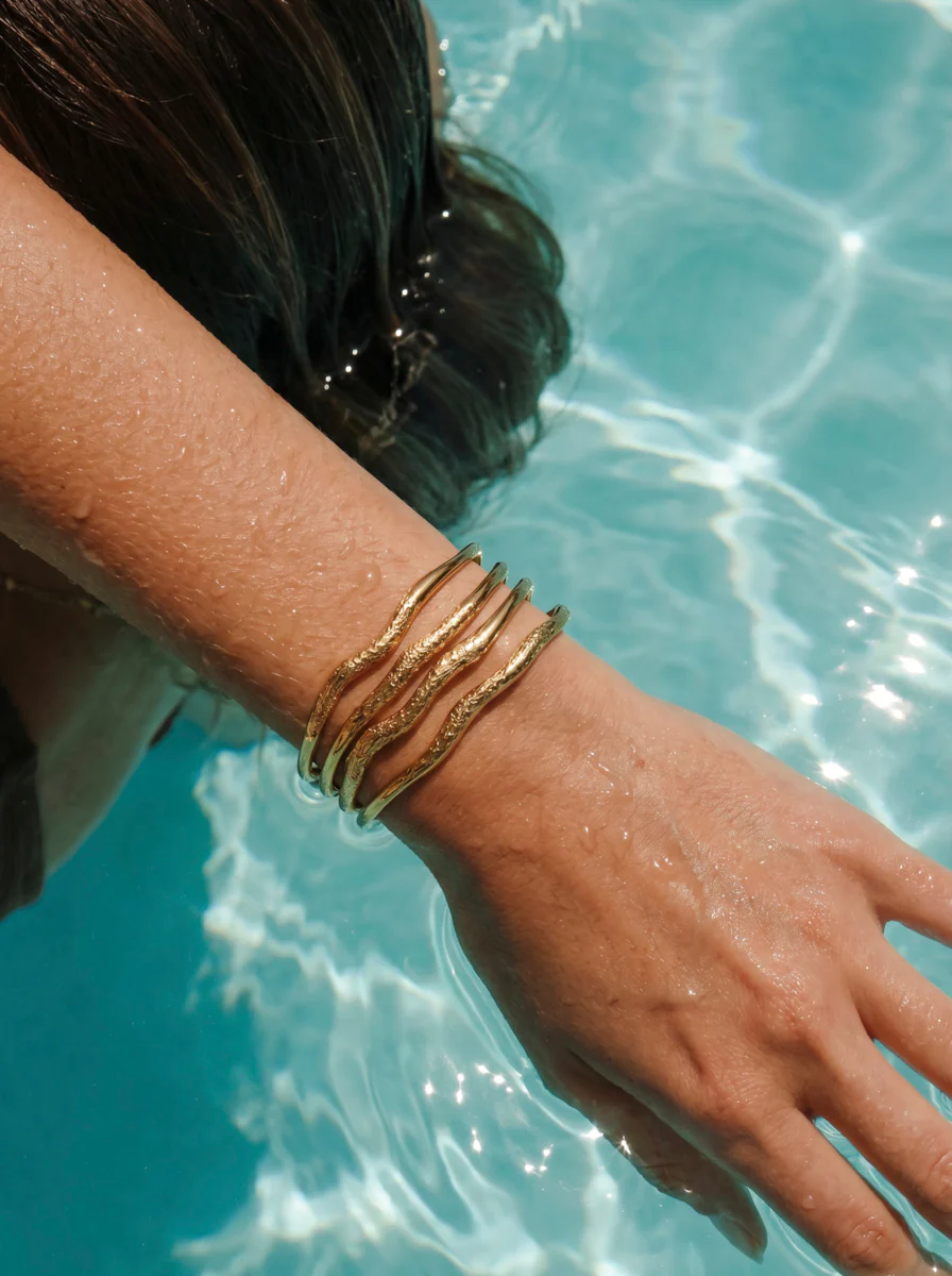 Delicate Ripple Armcuff - Image 2