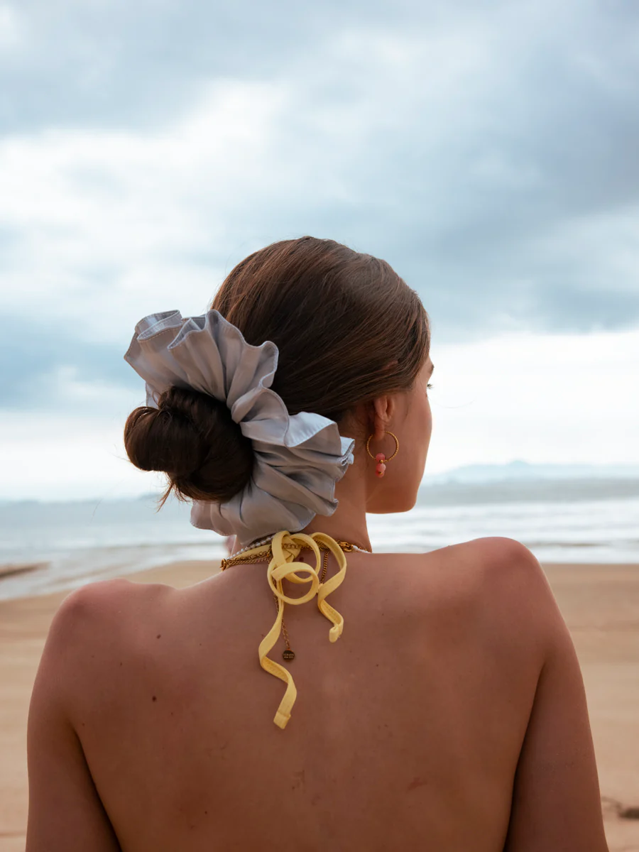 Delicate Wave Light Grey Scrunchie - Image 3