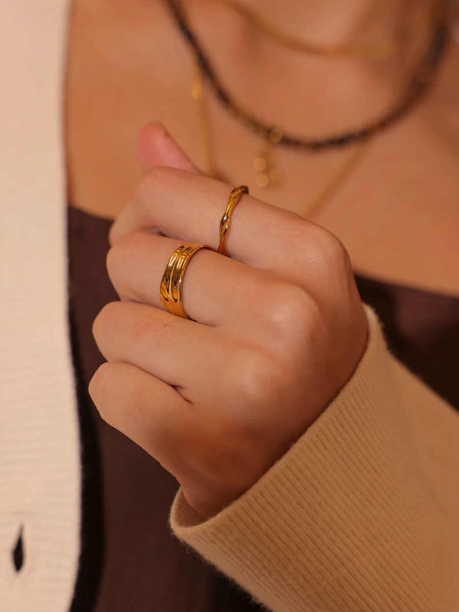 Classic Wave Ring - Image 3